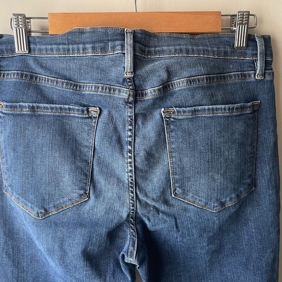 Frame medium Wash Blue Denim Le Skinny De Jeanne crop Jeans Women's Size 32 - Picture 4 of 11